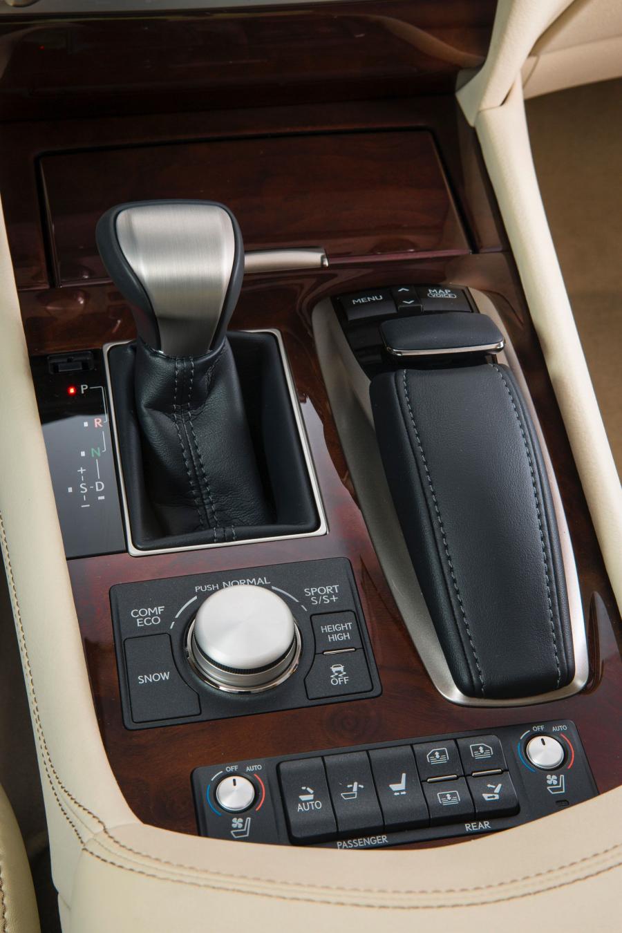  Lexus LS460 2013 года  (фото 60 из 111)